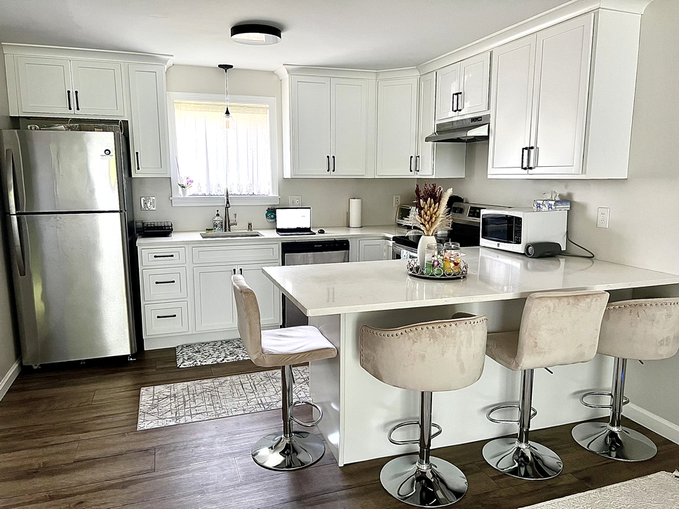 Beekman Place Estates interior photo